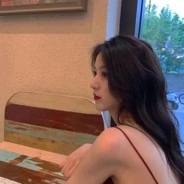 群居姐妹